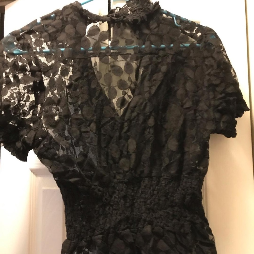 Lacey short sleeve top